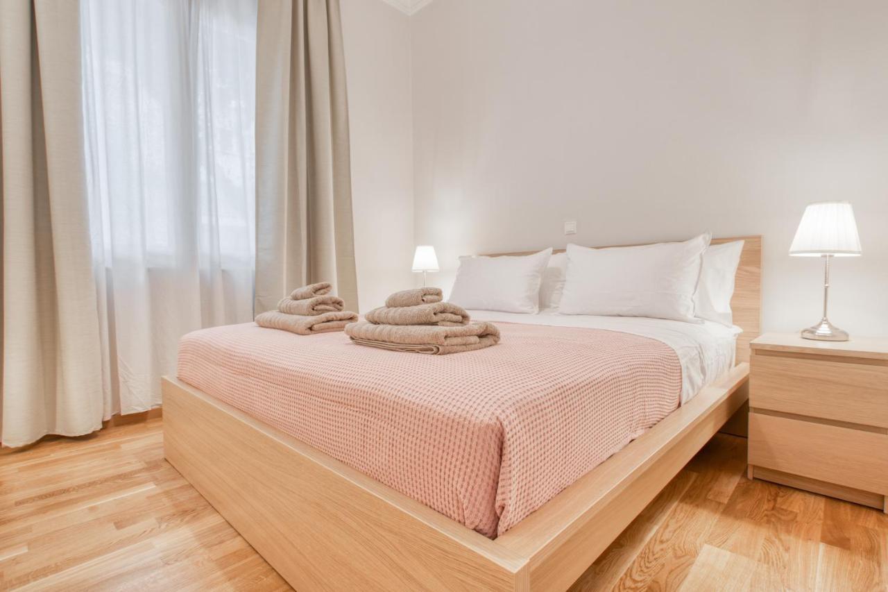 Modern 2-Bedroom Apt, 200M From The Acropolis Афины Экстерьер фото